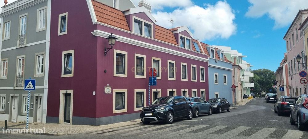 Loja para Venda em Paço de Arcos – Excelente Localização