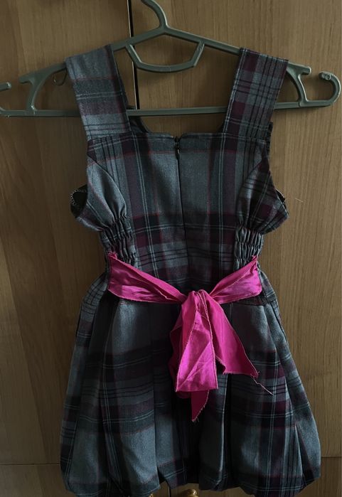 Сарафан у клітинку