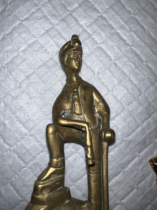 Статуетка латунь
