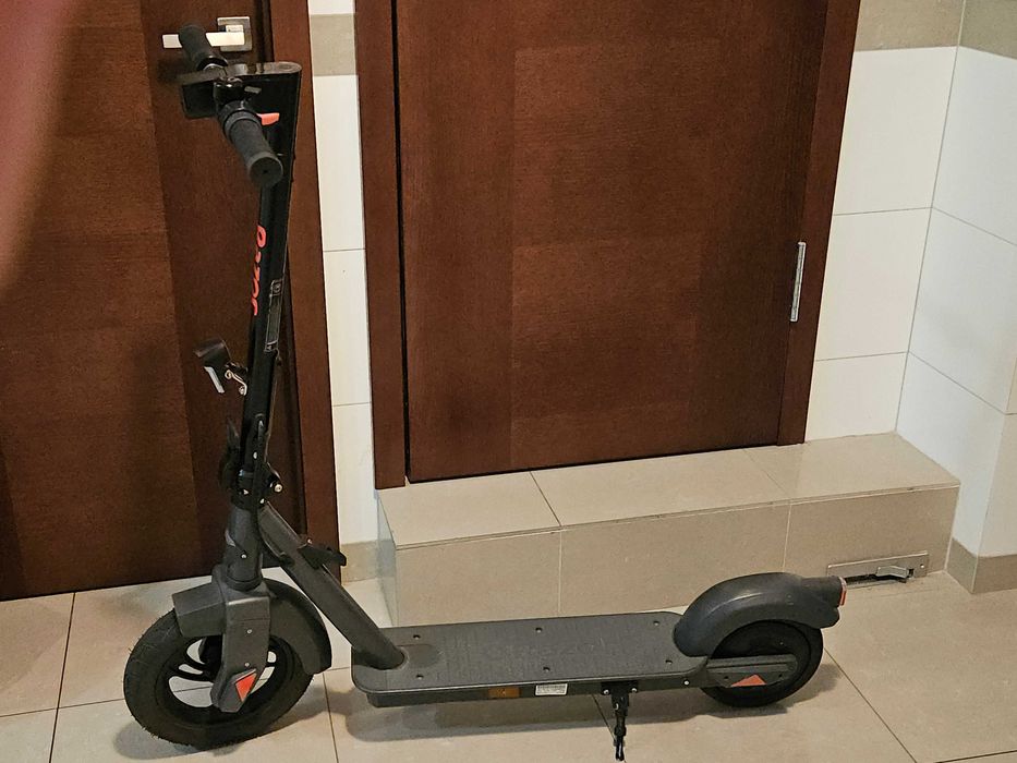 Nowa hulajnoga elektryczna amerykańskiej marki RAZOR C35-duże kołaW-wa