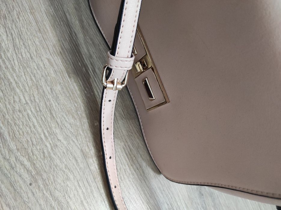 Torebka listonoszka pudrowy róż