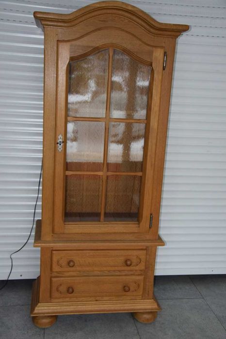 witryna przeszklona z drewna dębowego - jak nowa