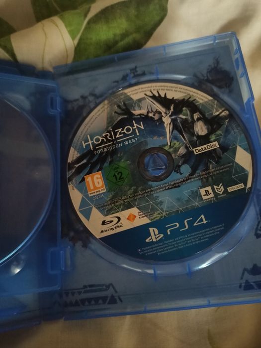 Диск Horizon Forbidden West PS4 блю Рей