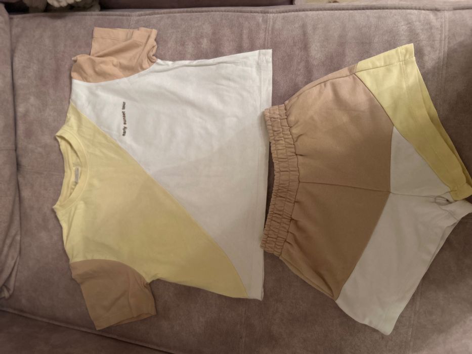 продаю костюм від зари