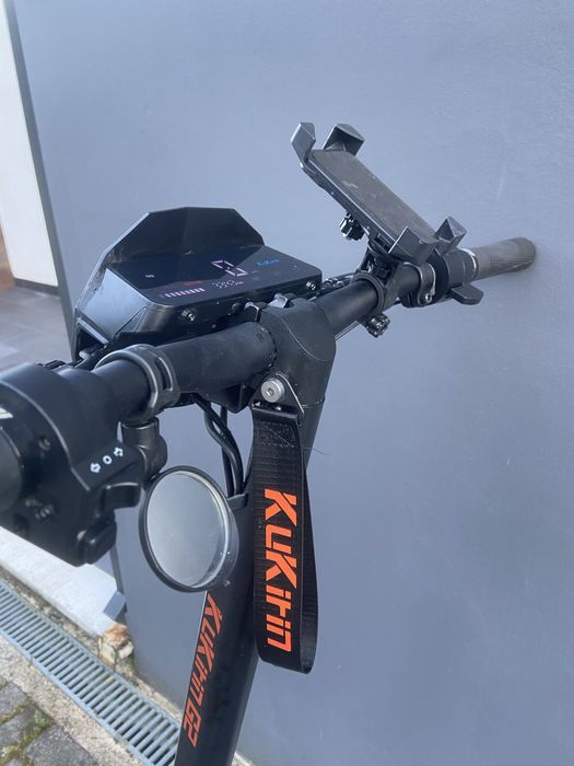 Kukirin g2 com garantia 3000km bem cuidada