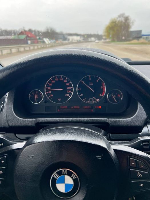 Продається BMW X5 e53 в дуже гарному стані  !!!