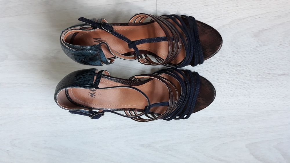 Sandały H&M r.38 na obcasie