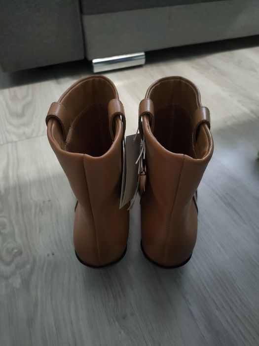 Botki damskie Reserved