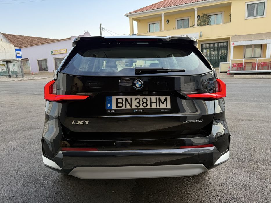 BMW   iX1 eDrive20 Electrico