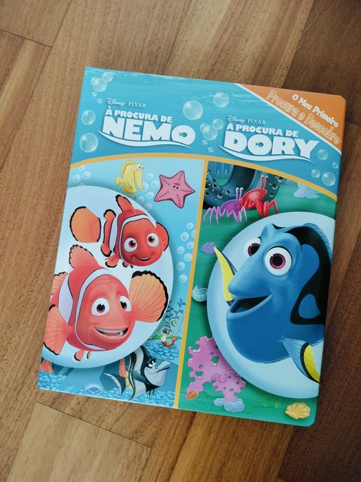 Livro À procura de Nemo/Dory