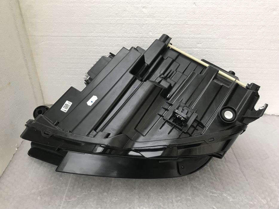 Фара Audi Q4 89A E-tron