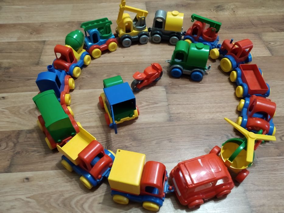 Набор игрушек- машинки "Wader"