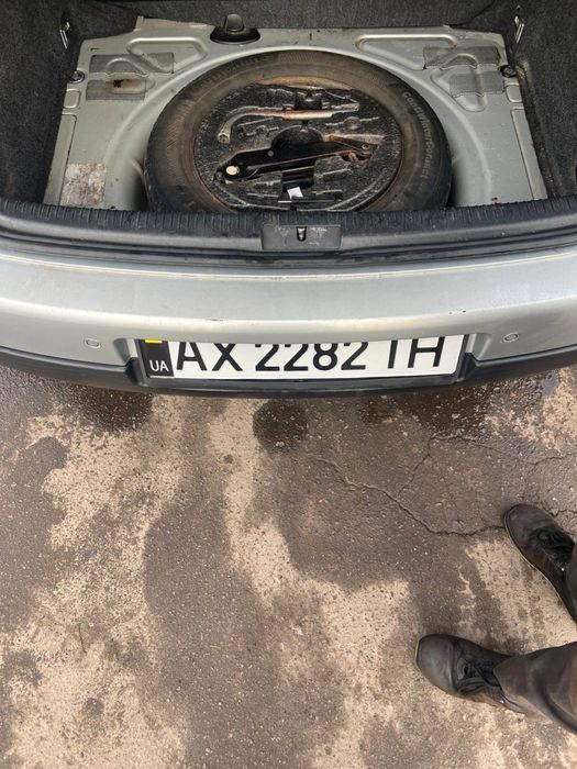 Volkswagen Golf V 1.9 tdi