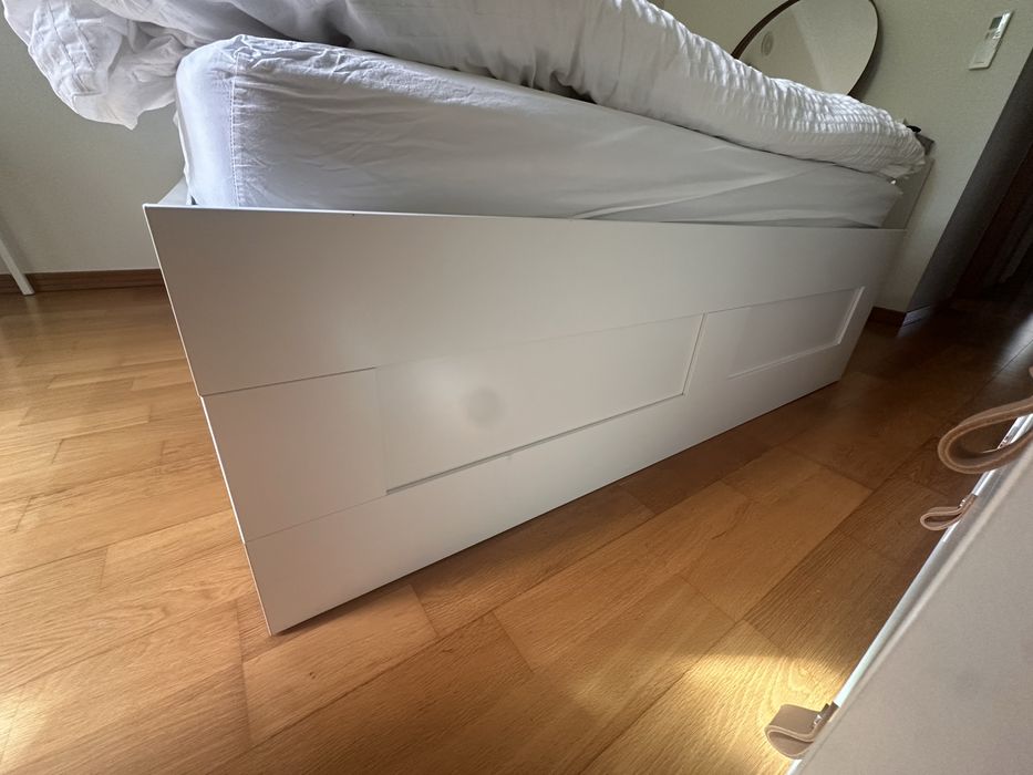 Cama Ikea Brimnes 200x160