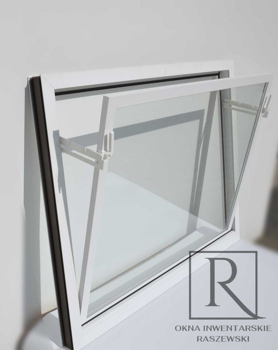 Brązowe Okna inwentarskie gospodarcze 120x90 + siatki ASF Producent