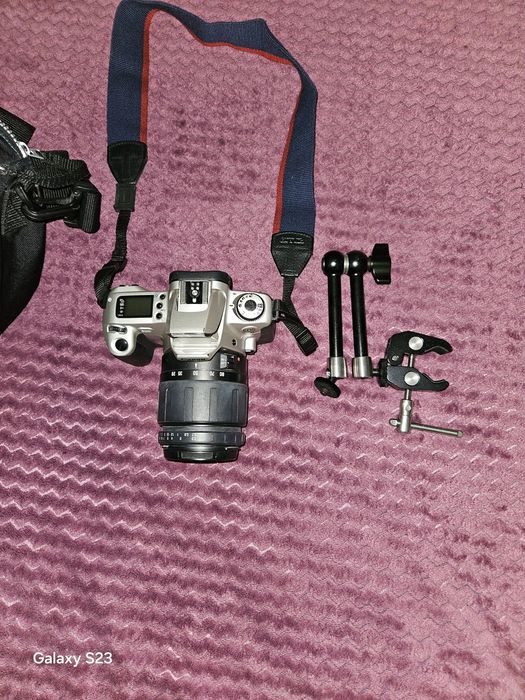Фотоаппарат:Canon