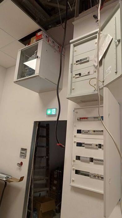 ELEKTRYK 24h,Usługi,Alarm,Pomiary,Instalacje,Monitoring,domofon