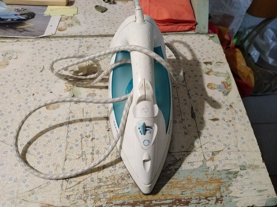 Vendo ferro basas a roupa bom estado