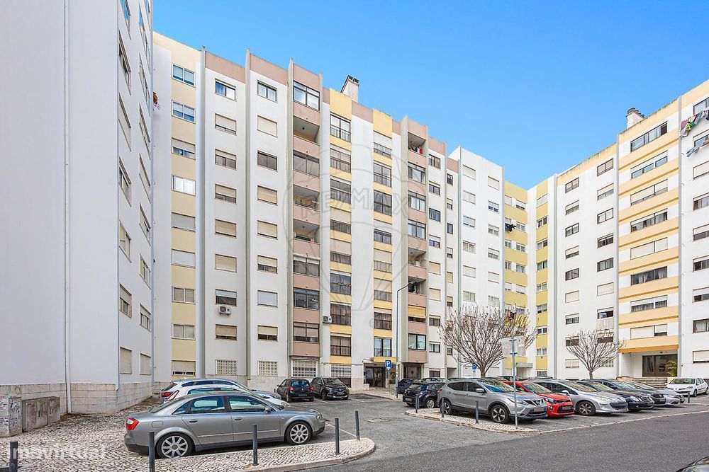 Apartamento T4 para venda — Massamá E Monte Abraão, Lisboa