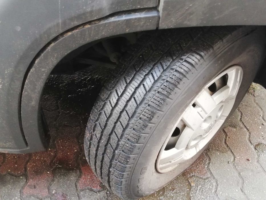 225/75/16C ZIMOWE CIĘŻAROWE Imperial 2021r