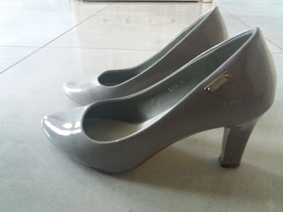 Buty szpilki r.37