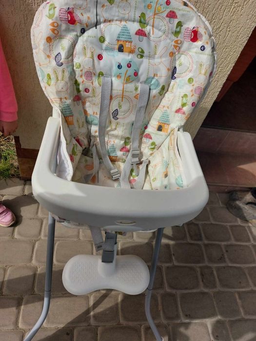 Fotelik do jedzenia dla dziecka