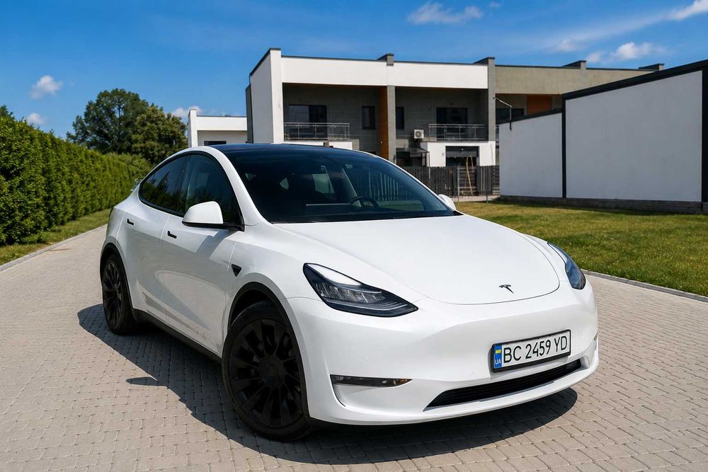 Tesla Model Y 2022 Long Range 82 kWh Dual Motor FSD