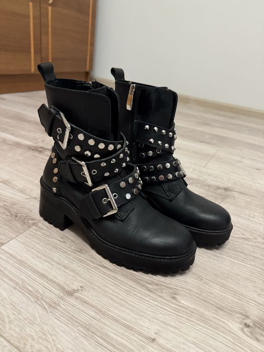 Черевики чорні від zara