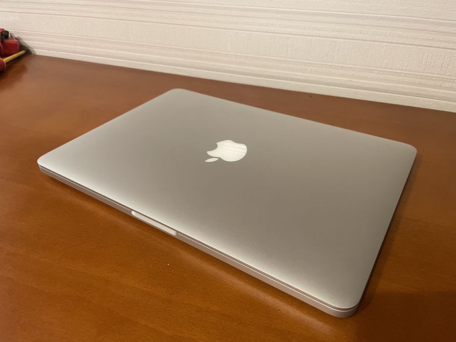 MacBook Pro 13 2015 - 512GB SSD 8GB RAM idealny