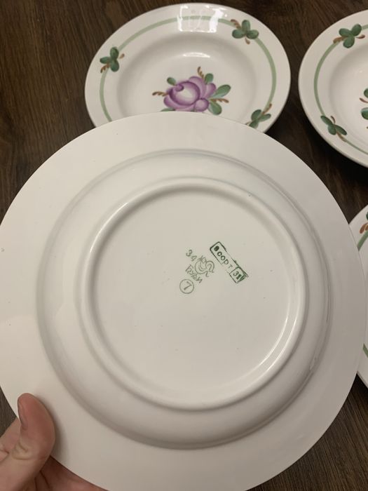 Тарелки. Фаянс. Глубокие. Буды.