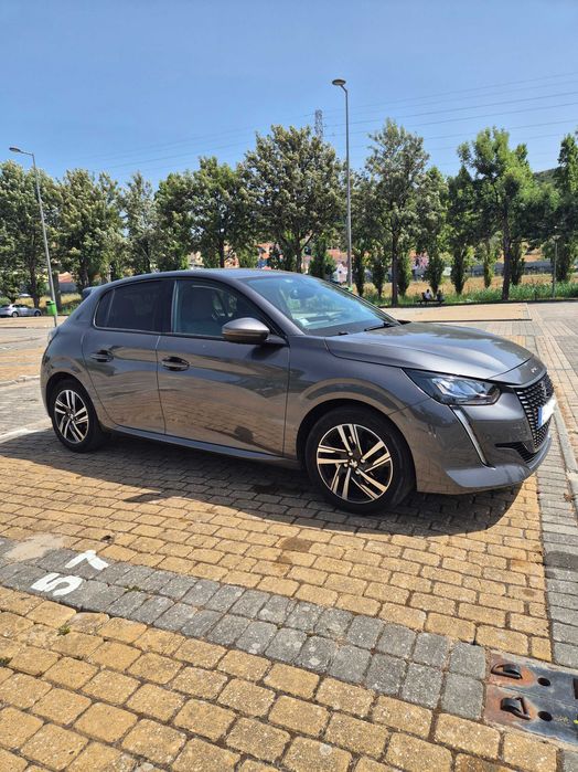 Peugeot 208 Allure 1.2 PureTech Automático • 2020 • Full Extras