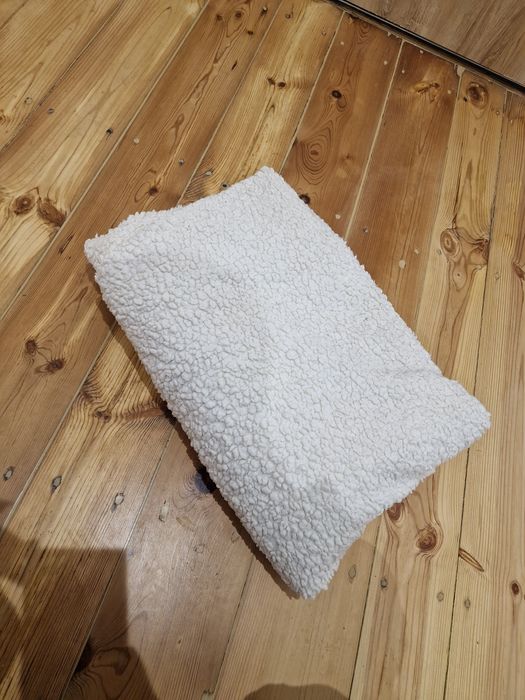 Oddam koc np. Do kojca dla zwierzaka