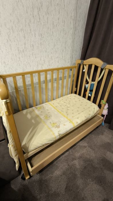 Ліжечко дитяче, колиска