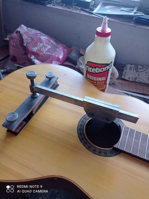 ремонт гітар др.струних інструментів