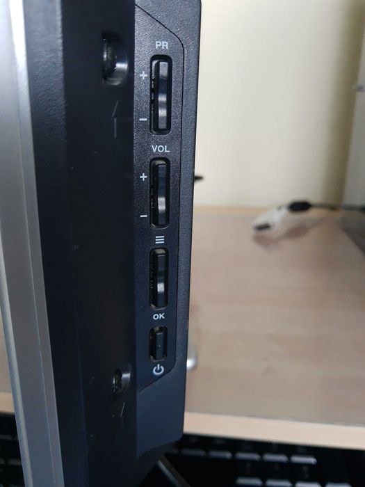 Monitor TCL 23 cale z funkcja TV