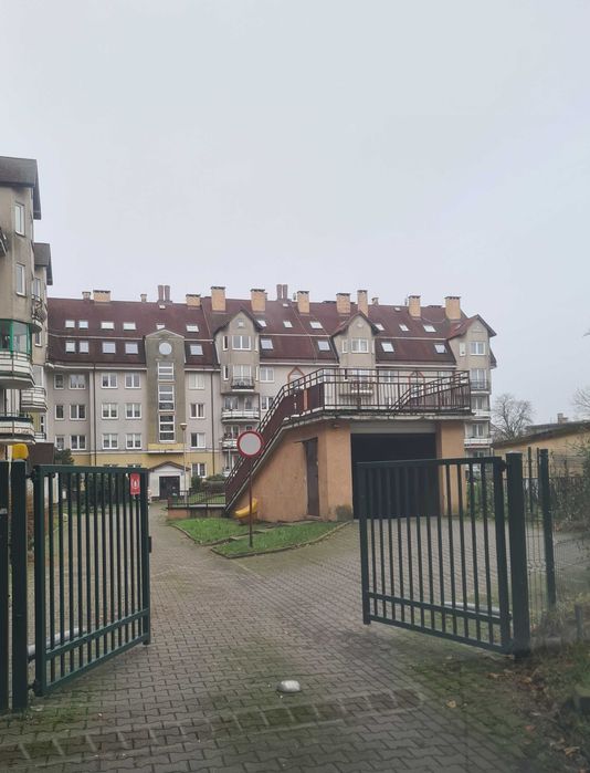 GARAŻ Robotnicza 24
