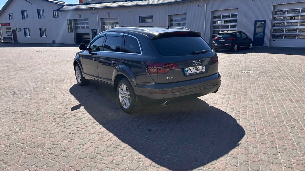 Авто Ауді Q7 2007рік