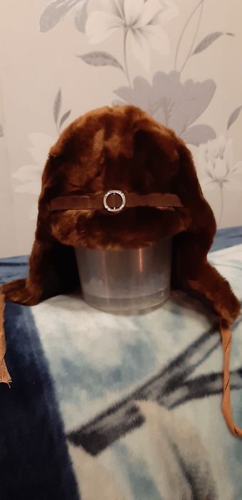 Продам теплую шапочку для мальчика