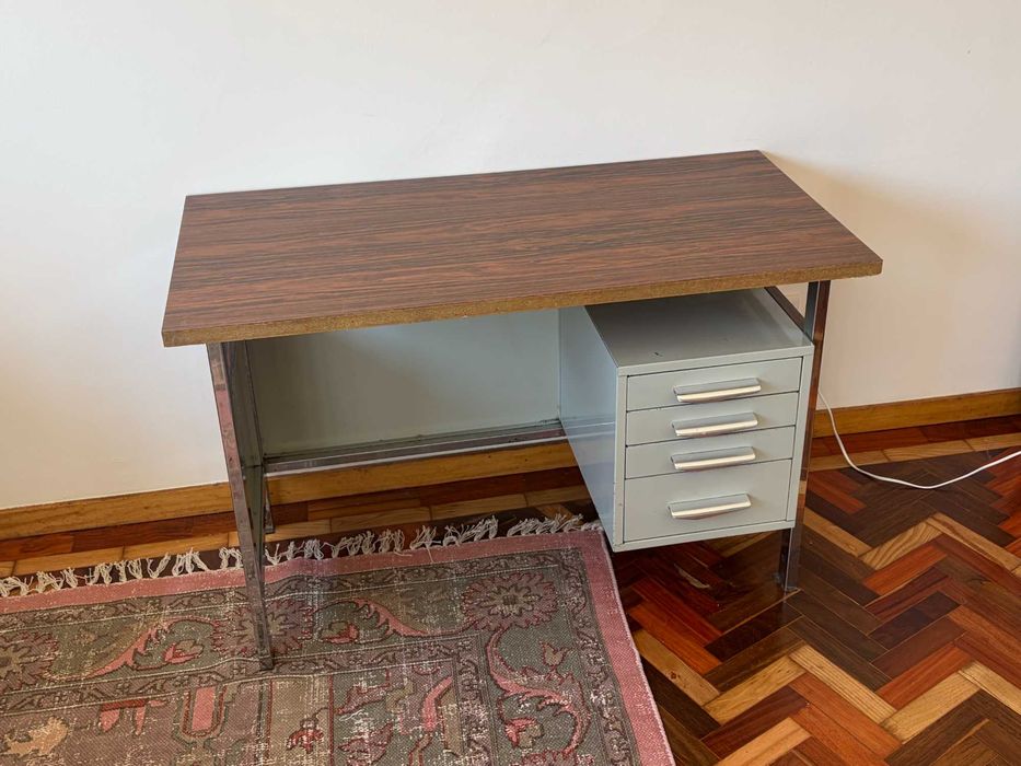 Secretária Mid-Century