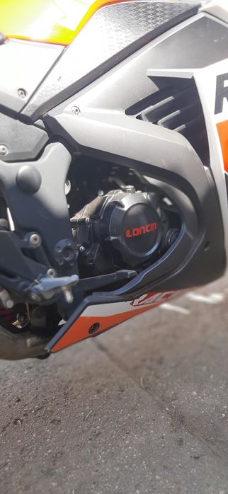 Спортивний мотоцикл