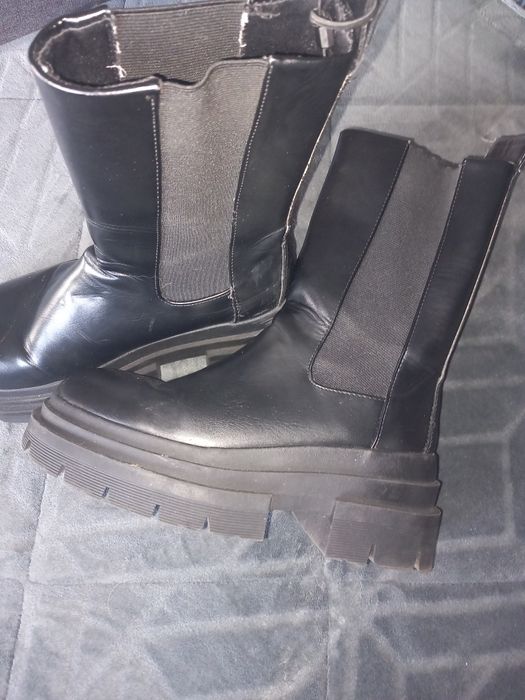 Botas Zara número  37 meio cano
