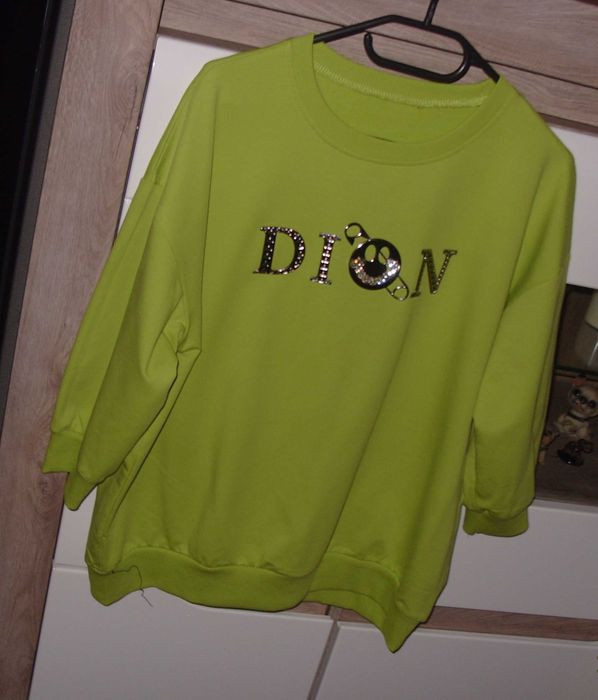 MEGI Bluza kolor _jabłuszko _Dion_ Agrafka cyrkonie_r. S/M/L