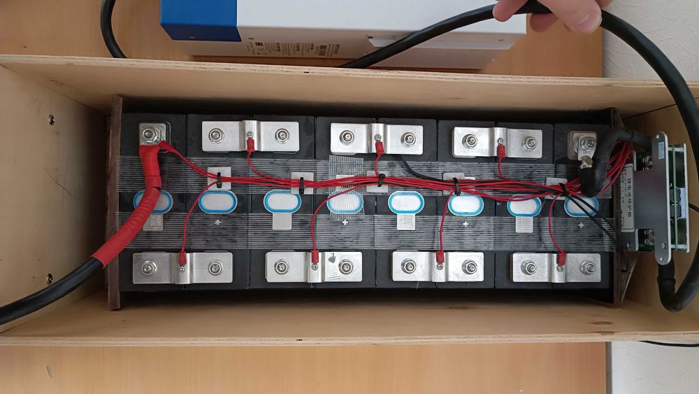 Комплект резервного живлення Easun 4 кВт 24V + LiFePO4 АКБ 100А