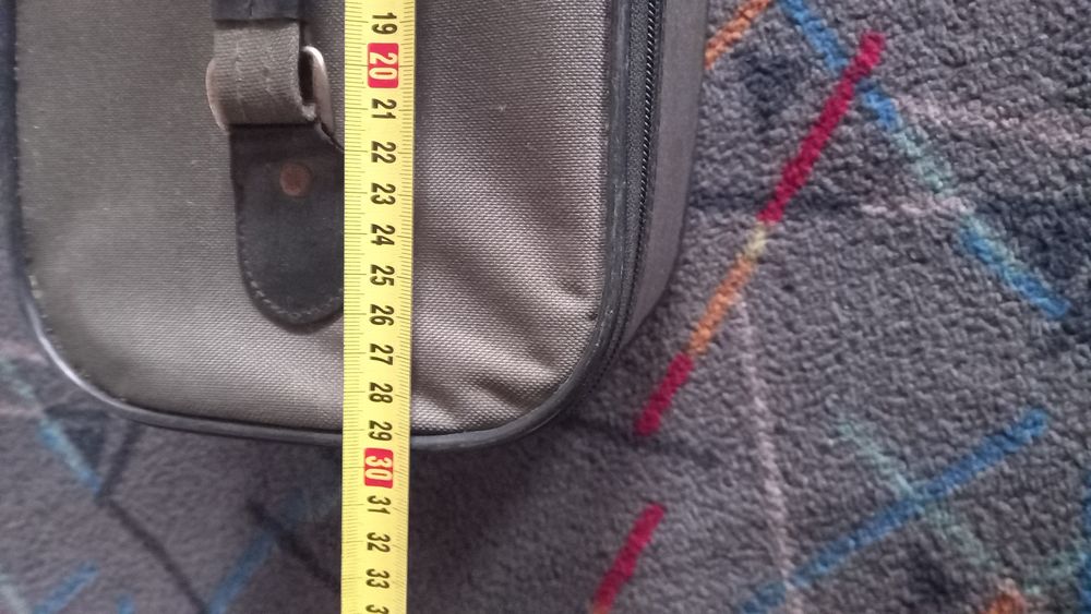 Kuferek na kosmetyki 18/30
