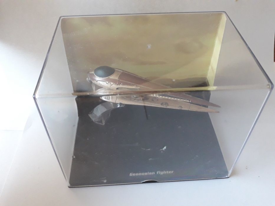 Model Geonosian fighter