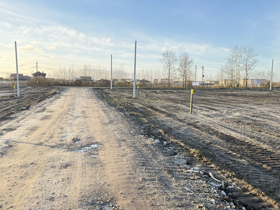 Зазимя 5,5сот. біля Десни,світло,асфальт,сусіди