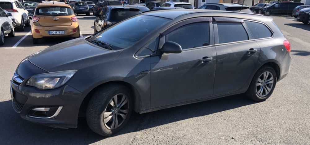 Opel astra J sports tourer 1.7CDTI