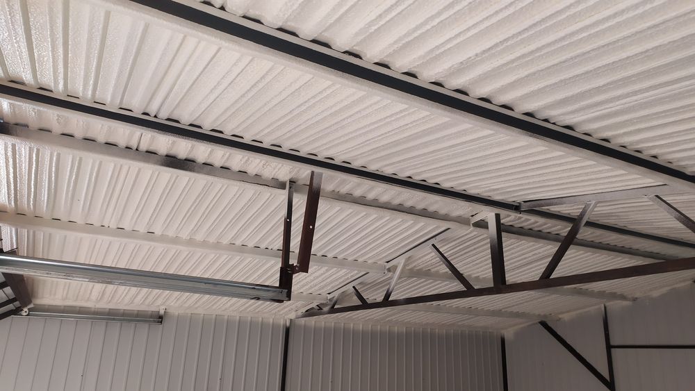 Ocieplanie pianą PUR izolacja Celulozą nadmuch wełny skalnej