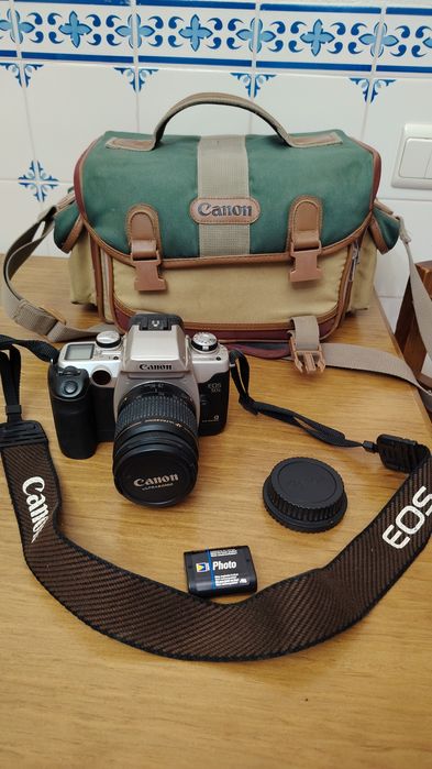 Máquina fotográfica Canon EOS 50E