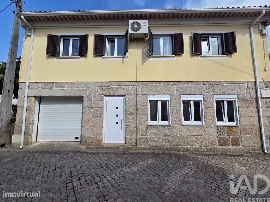 Moradia em Treixedo e Nagozela
